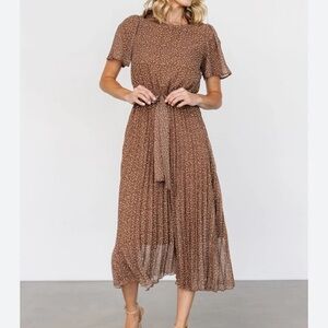 Baltic Born dusty brown prim pleated dress plus women’s 3xl Floral dress (flaw)